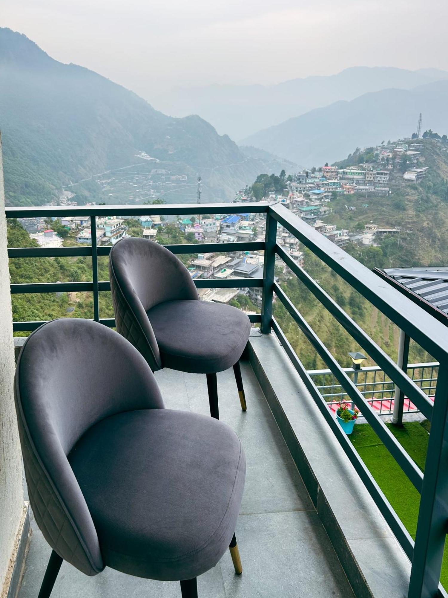 Queens Hill By Edge Mussoorie Buitenkant foto